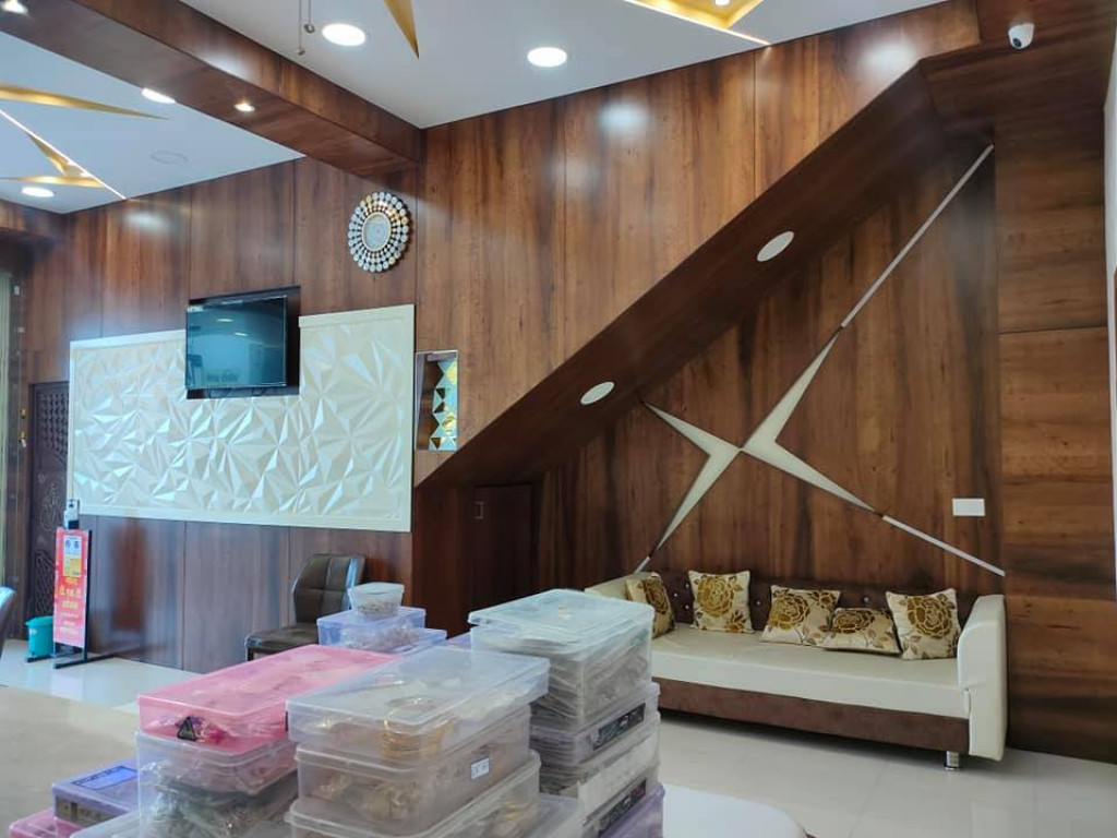 Gold Showroom Interior 